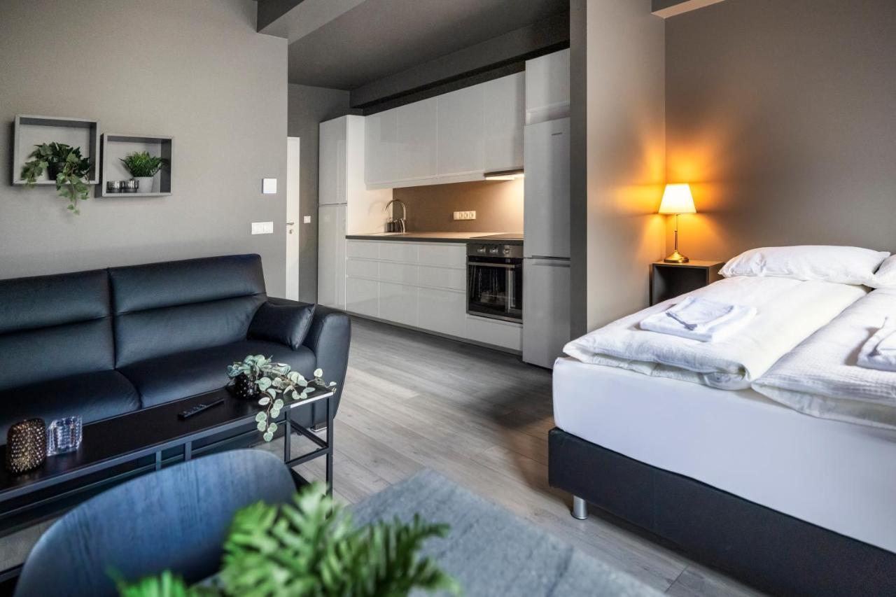 Aparthotel The New Post Office Vestmannaeyjar Esterno foto